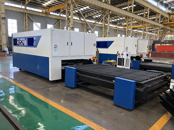 Legjobb ár SS Carbon Steel Metal CNC szál lézeres vágógép szállító