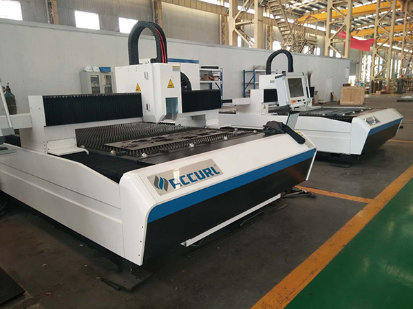 raycus IPG 750w 1000w 1500w 2000w cnc fémszálas lézervágó gép
